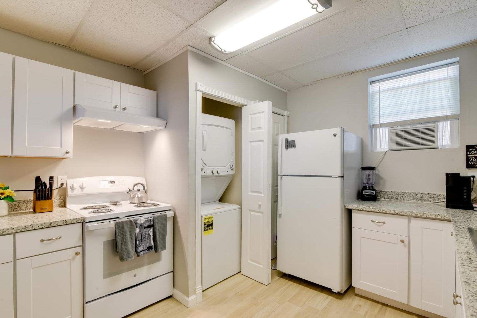 Beautiful Galveston Apt With Deck Less Than 3 Mi To Dtwn! Bagian luar foto